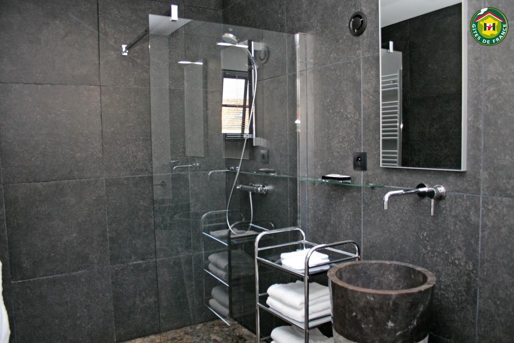 Le Clos Du Miroir Courset Habitación foto