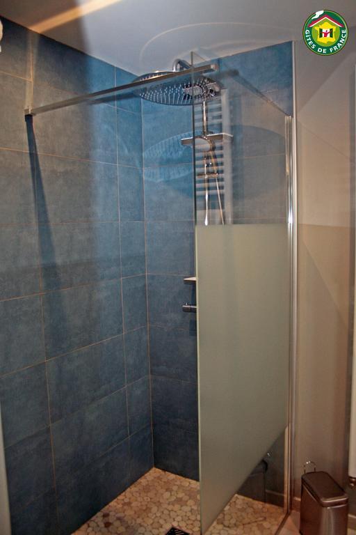 Le Clos Du Miroir Courset Habitación foto