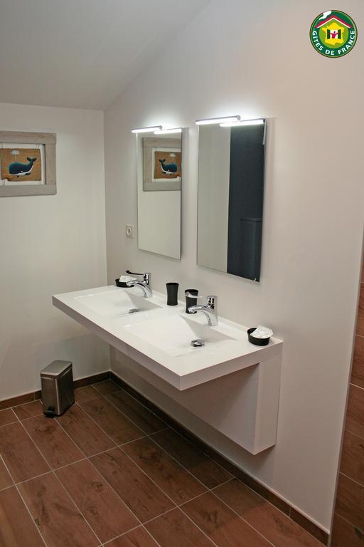 Le Clos Du Miroir Courset Habitación foto